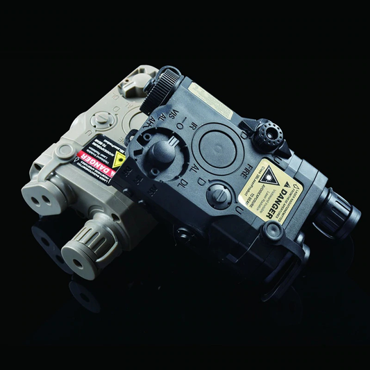 PEQ15/LA-5C Red Dot IR Laser Sight Tactical Flashlight 200lumes